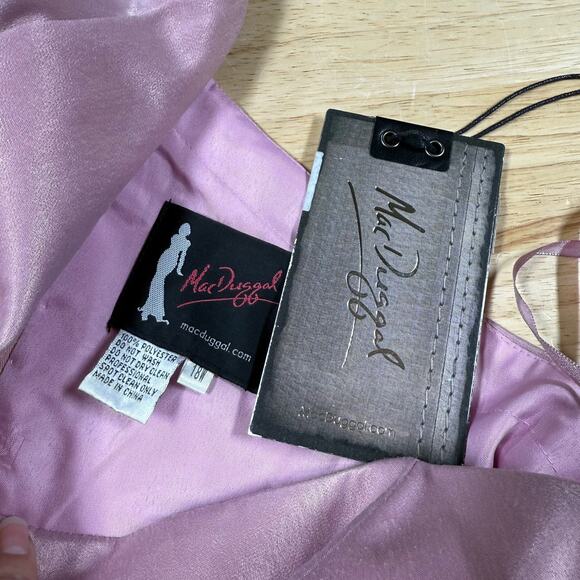 Mac Duggal NWT Ruffled Sleeve Asymmetric Maxi Gown Orchid Pink Size 18W - Picture 5 of 12